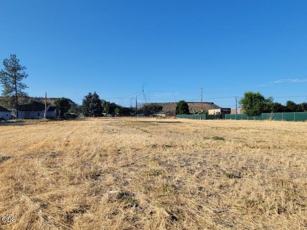 2121 NE 3rd Street, Prineville, OR 97754