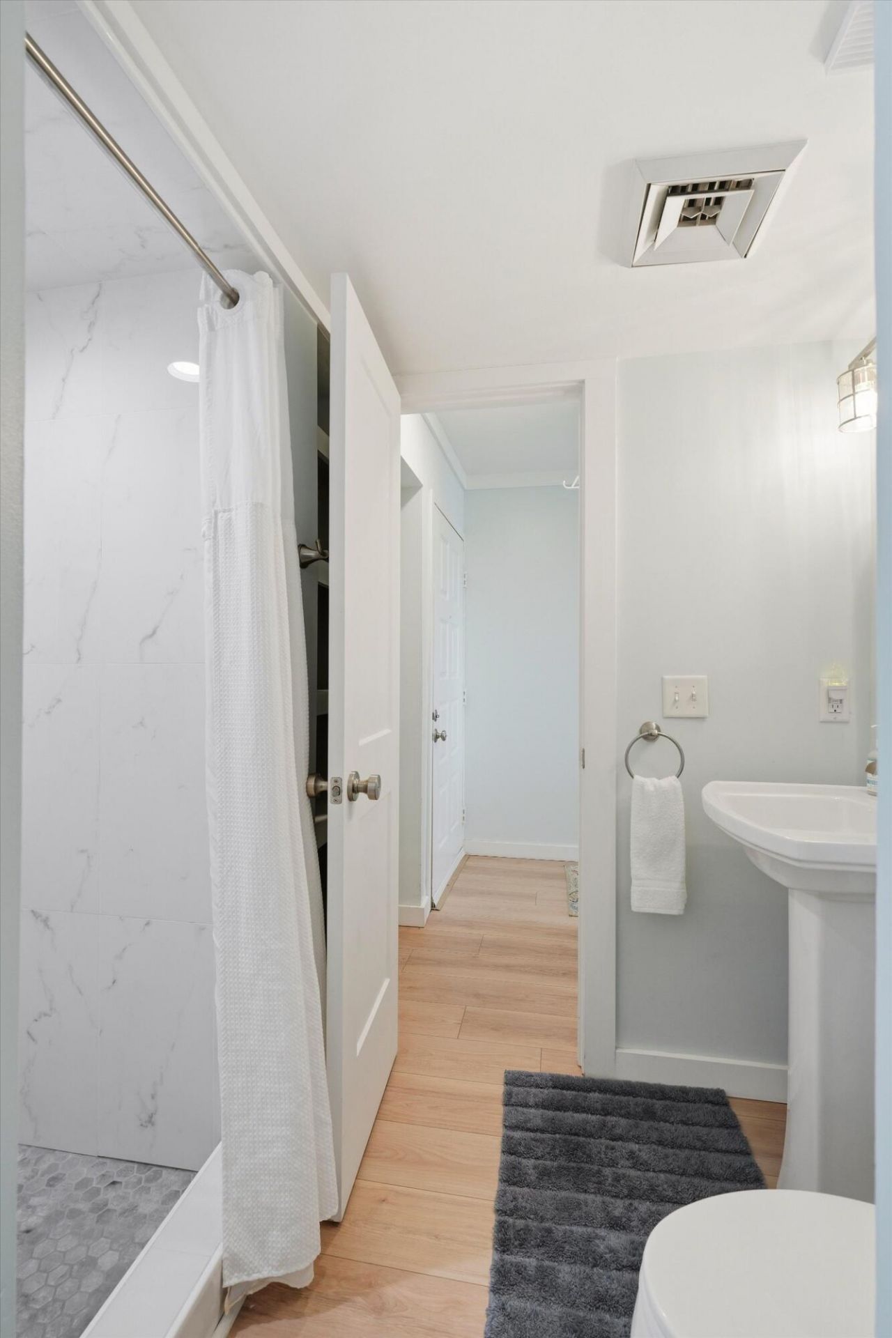 3701 Docksite Road Photo 22