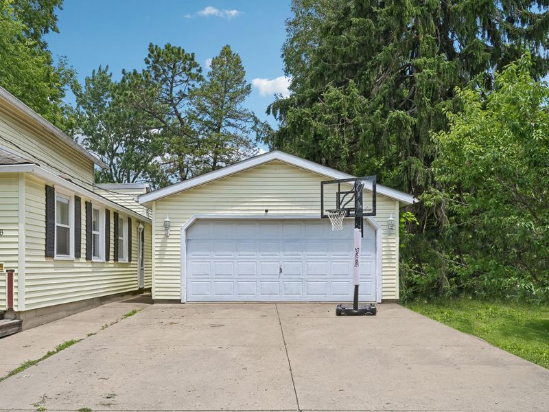 638 W Light Street, Urbana, OH 43078 Photo 3