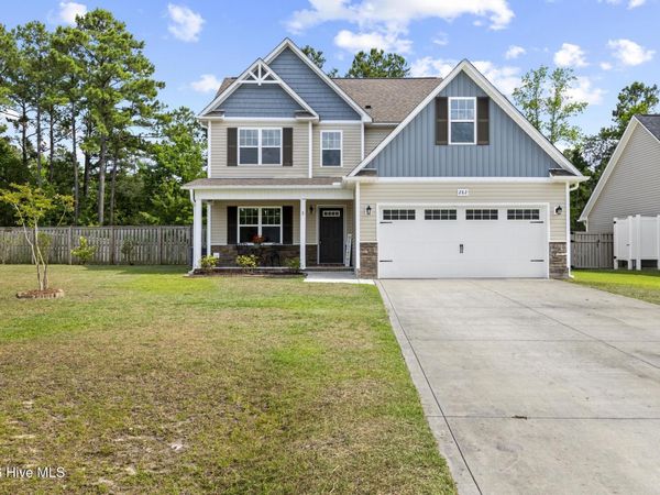 282 Breakwater Drive, Sneads Ferry, NC 28460