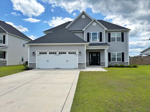 734 Hope Dexter Drive, Jacksonville, NC 28546
