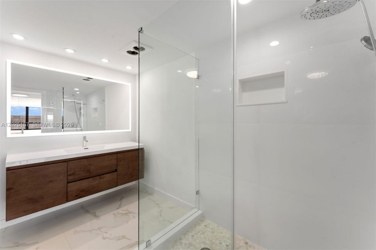 3 Grove Isle Dr, Unit C803, Miami, FL 33133 Photo