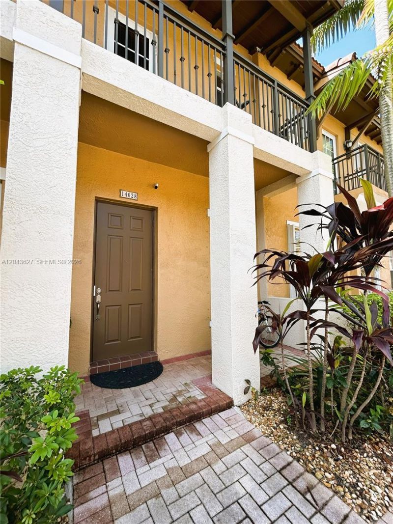 14628 SW 6th St, Pembroke Pines, FL 33027 Photo