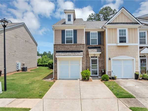 1936 Lakeshore Overlook Circle NW, Kennesaw, GA 30152