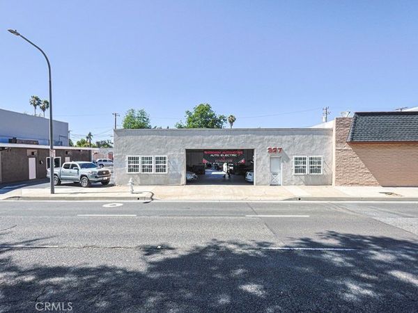 327 W 17th, Santa Ana, CA 92706