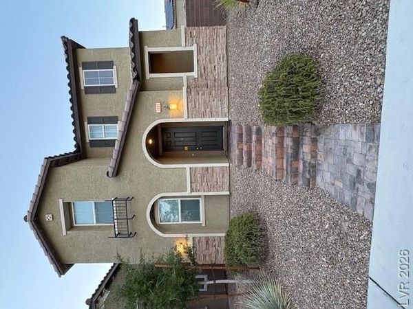 1002 E Dorrell Lane, North Las Vegas, NV 89086