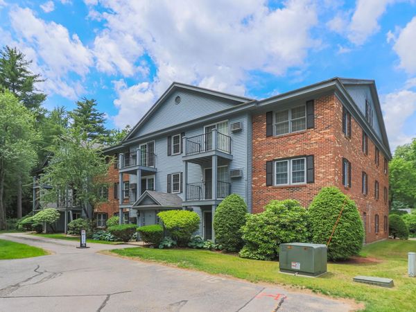 16 Northbrook Drive, Unit 1605, Manchester, NH 03102