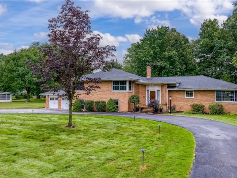 3819 Brainard Road, Woodmere, OH 44122 Photo 4