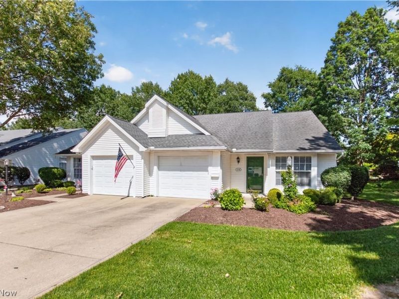 1139 Lake Meadow Lane, Brunswick, OH 44212 Photo 2