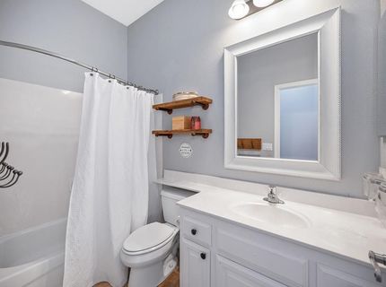 4481 Springhill Dr, Roseville, CA 95747 Photo