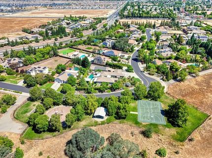 4481 Springhill Dr, Roseville, CA 95747 Photo