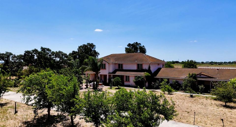 8088 Kammerer Rd, Elk Grove, CA 95757 Photo