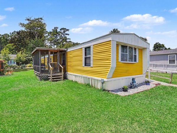 5 Crooked Island Circle, Murrells Inlet, SC 29576