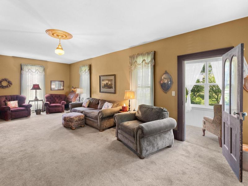 194 S Hartford Avenue, Centerburg, OH 43011 Photo 10