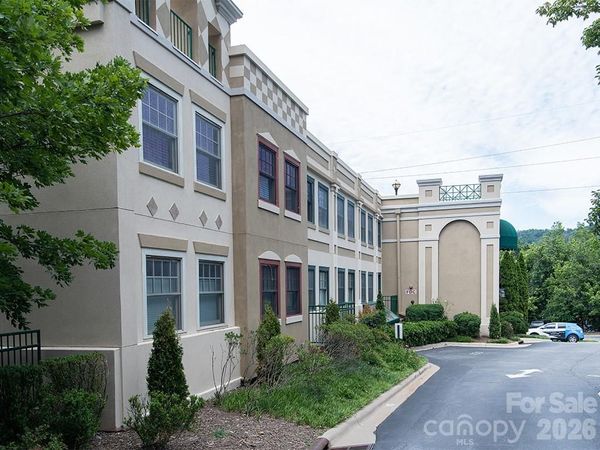 37 Hiawassee Street , Unit W103, Asheville, NC 28801
