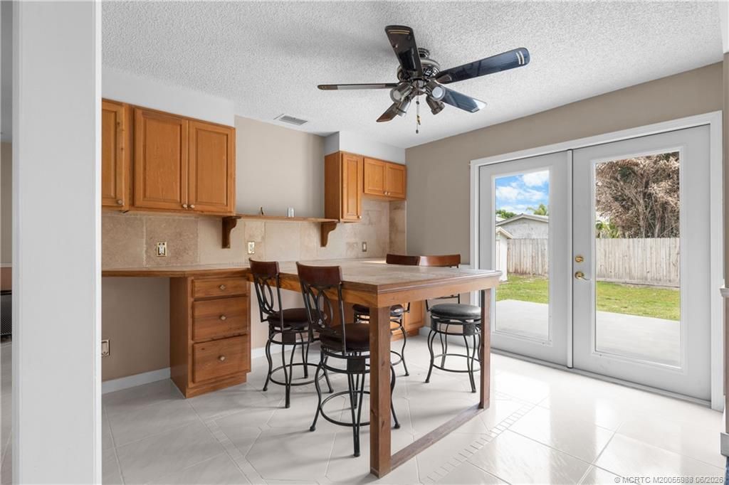 1670 SE Madison Street , Stuart, FL 34997 Photo