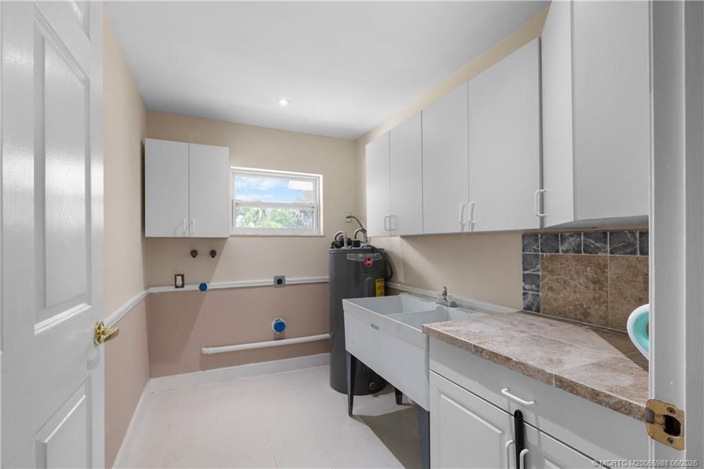 1670 SE Madison Street , Stuart, FL 34997 Photo
