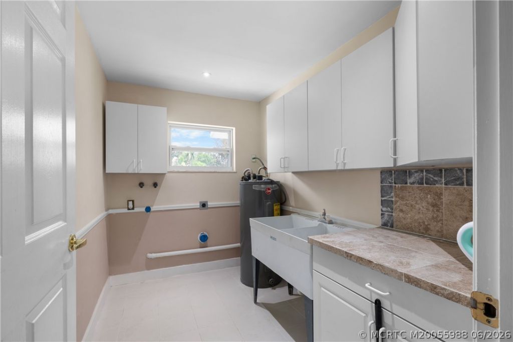 1670 SE Madison Street, Stuart, FL 34997 Photo