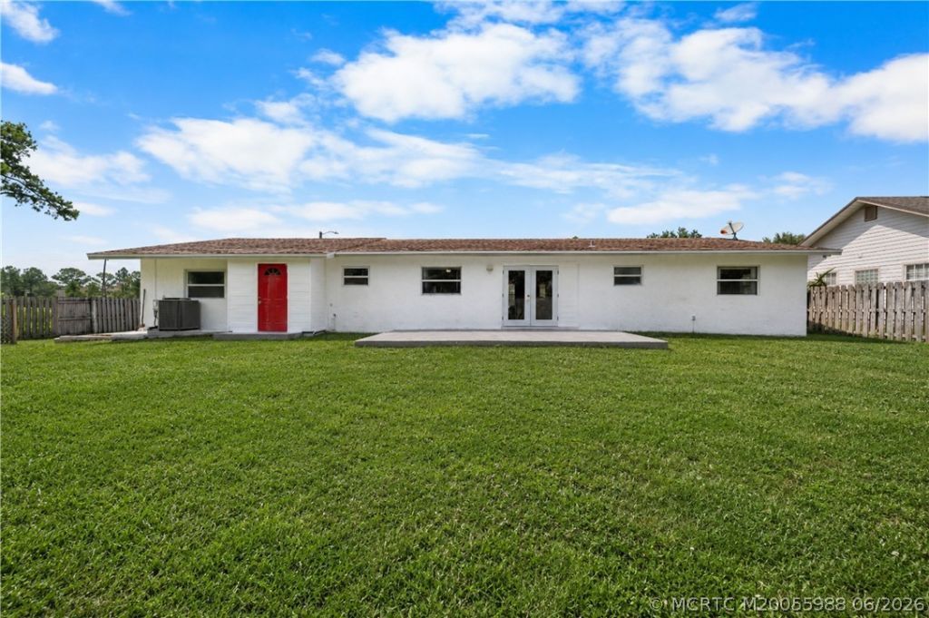 1670 SE Madison Street, Stuart, FL 34997 Photo