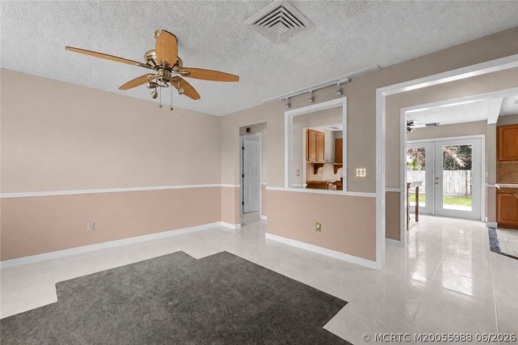 1670 SE Madison Street, Stuart, FL 34997 Photo