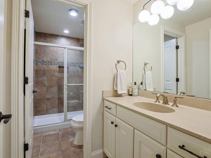 8126 Deer Path Lane, Sycamore Township, OH 45243 Photo 47