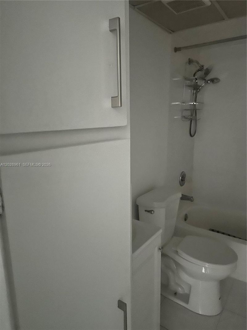 5 Jacaranda Country Club Dr , Unit 206, Plantation, FL 33324 Photo