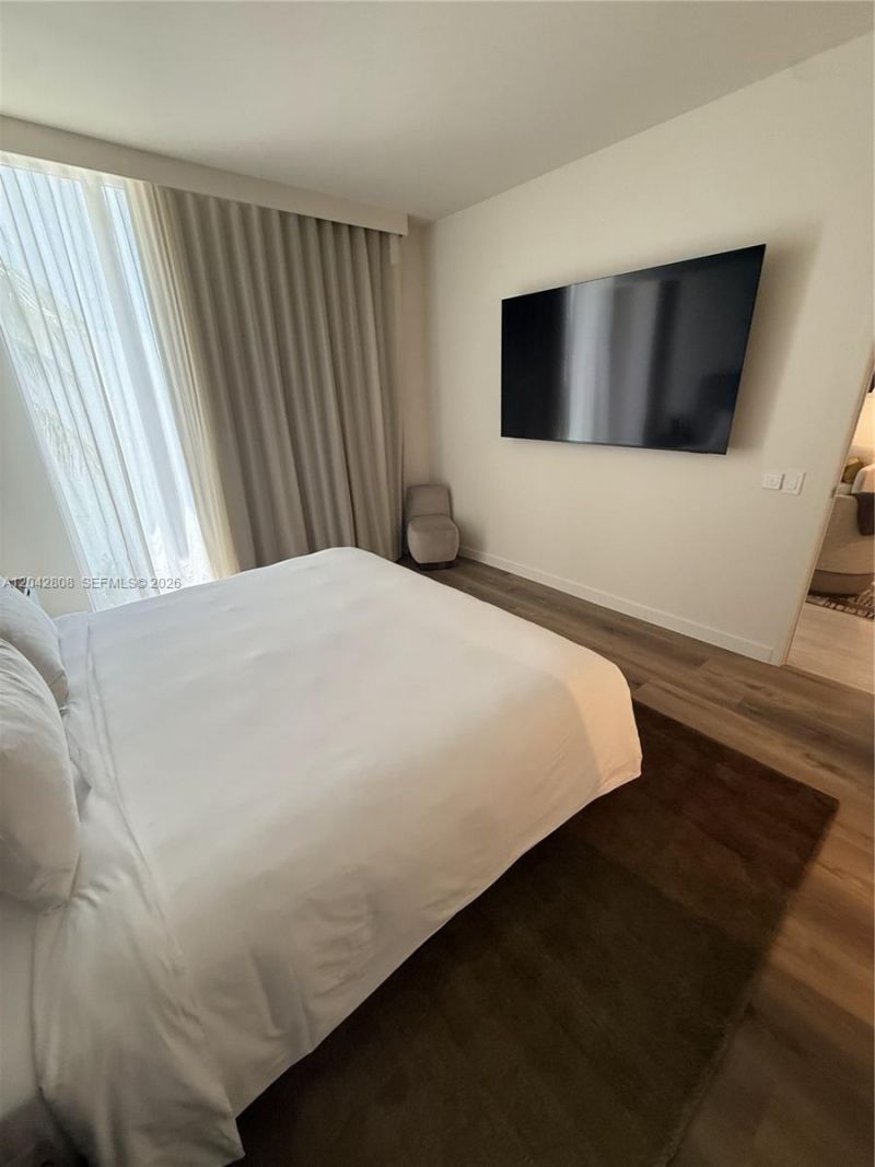 1611 SW 2nd Avenue , Unit 202, Miami, FL 33129 Photo