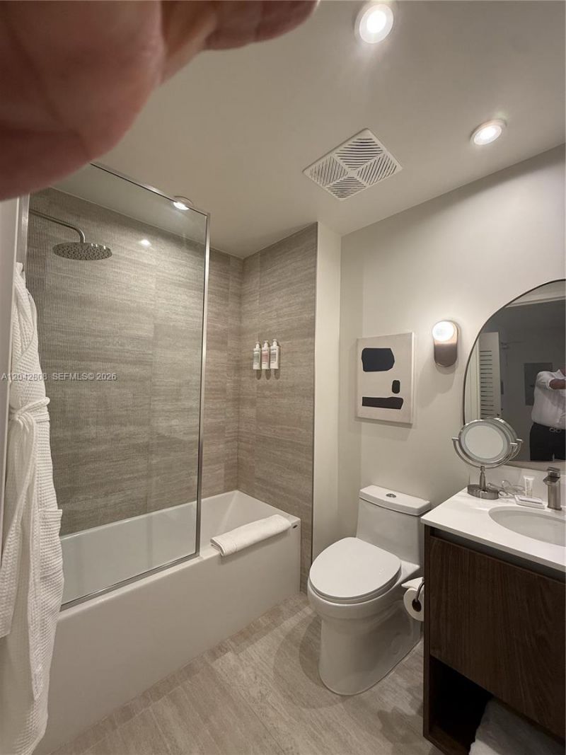 1611 SW 2nd Avenue , Unit 202, Miami, FL 33129 Photo