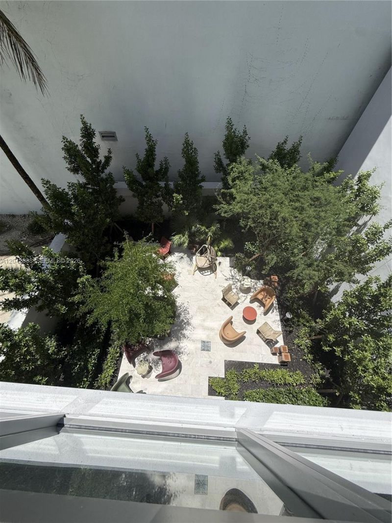 1611 SW 2nd Avenue , Unit 202, Miami, FL 33129 Photo