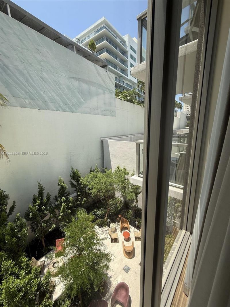1611 SW 2nd Avenue , Unit 202, Miami, FL 33129 Photo