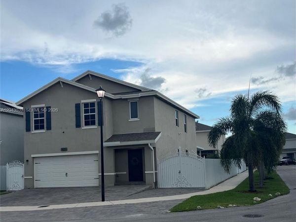 421 NE 6th Ct , Florida City, FL 33034