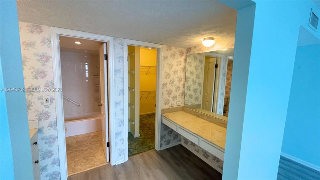 401 Lake Shore Dr, Unit 801, Lake Park, FL 33403 Photo