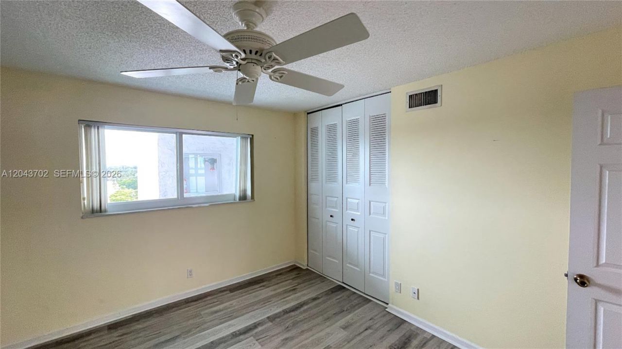 401 Lake Shore Dr, Unit 801, Lake Park, FL 33403 Photo