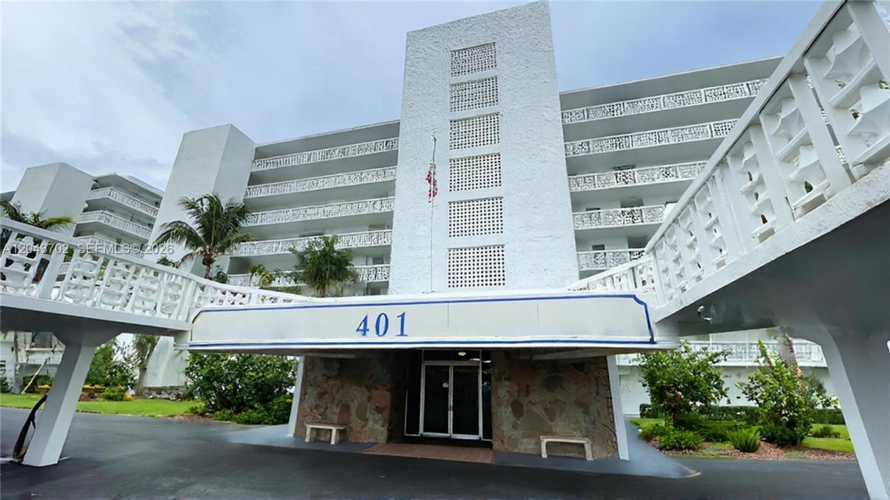 401 Lake Shore Dr, Unit 801, Lake Park, FL 33403 Photo