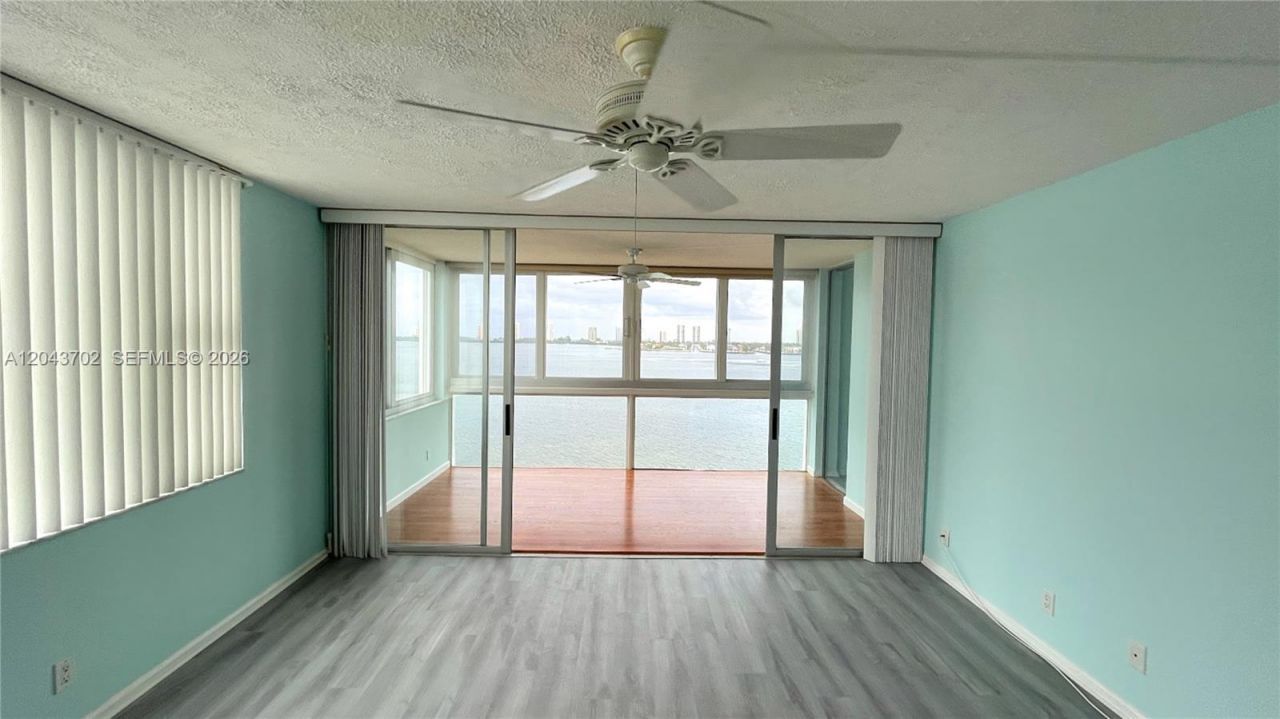 401 Lake Shore Dr, Unit 801, Lake Park, FL 33403 Photo