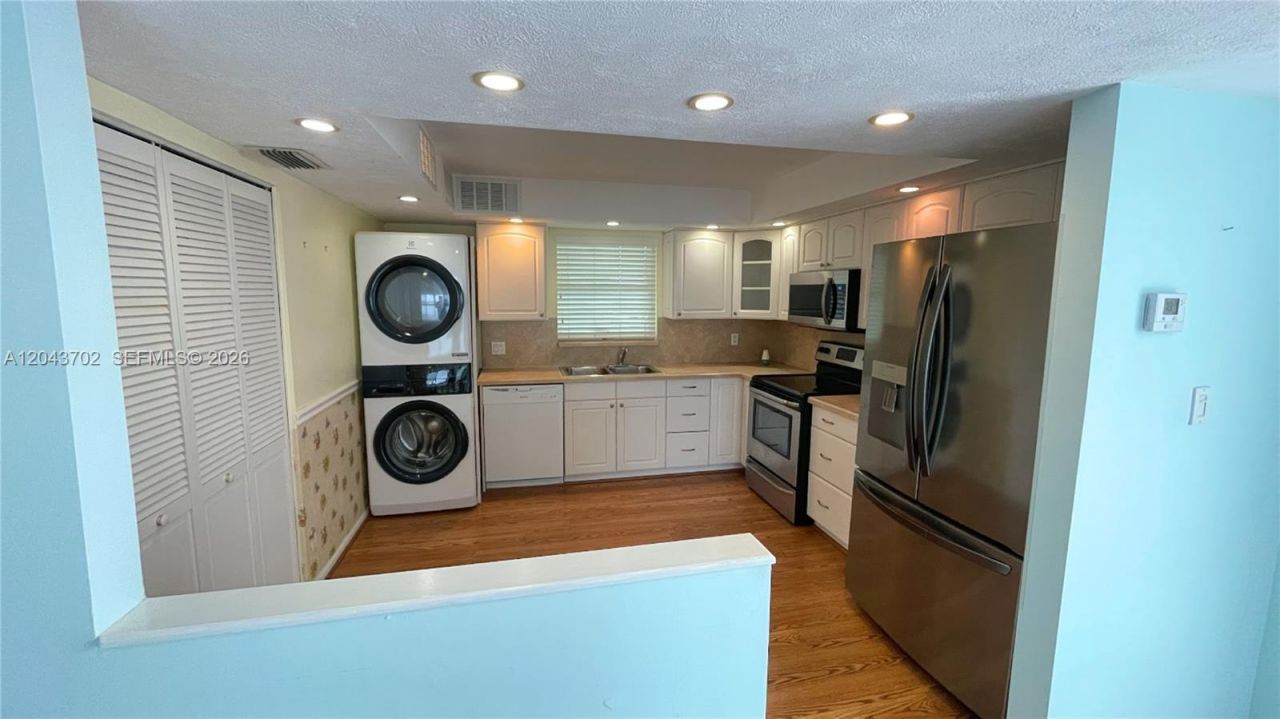 401 Lake Shore Dr, Unit 801, Lake Park, FL 33403 Photo