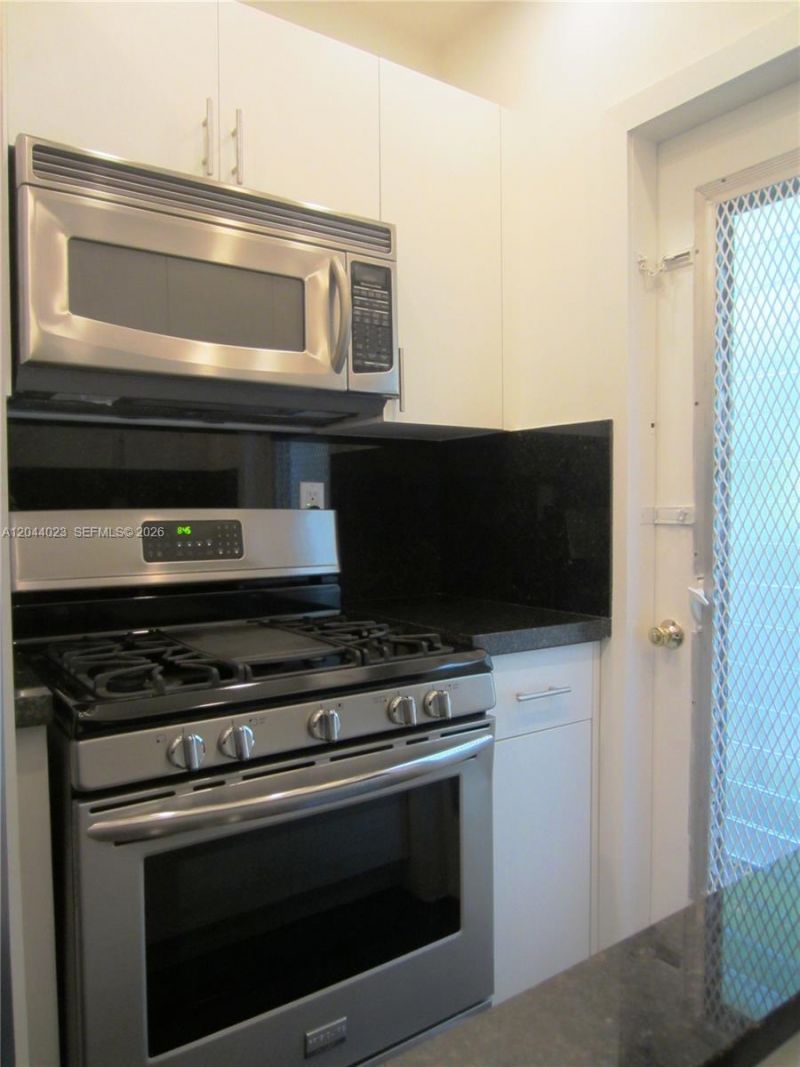 8132 Harding Ave , Unit 5, Miami Beach, FL 33141 Photo