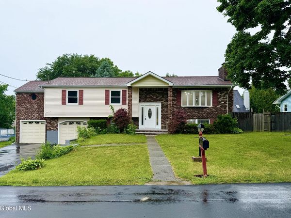 122 Massachusetts Avenue, Cohoes, NY 12047