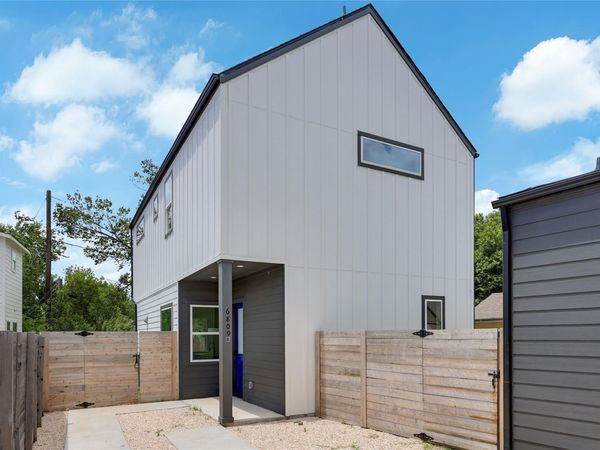 6809 Porter ST, Unit 2, Austin, TX 78741