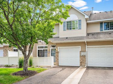 8581 Cortland Road, Eden Prairie, MN 55344