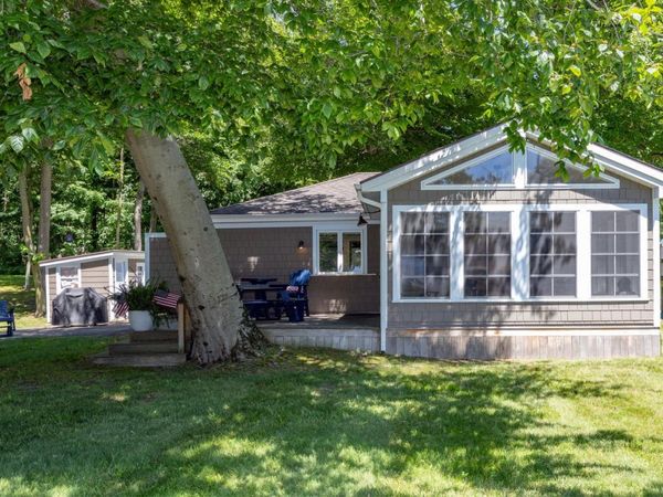 61626 Lagoon Drive, Cassopolis, MI 49031
