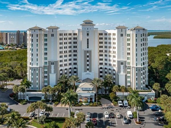 300 Dunes BLVD , Unit 105, NAPLES, FL 34110