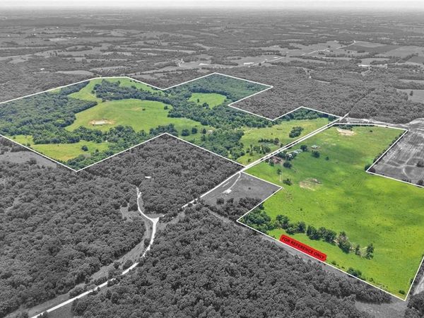 Ava Drive, Harris, MO 64645