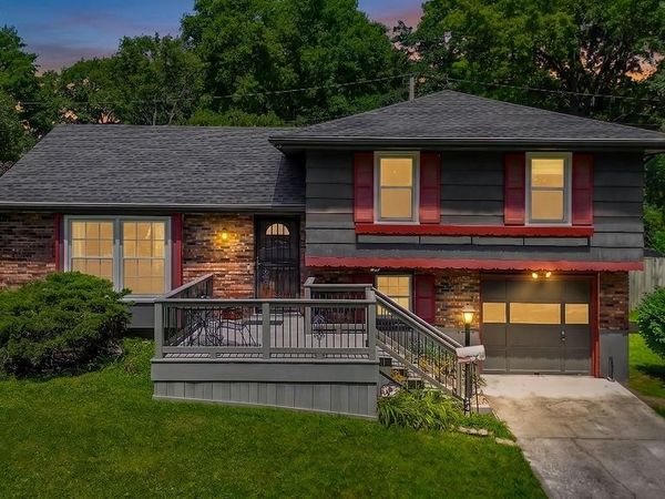 8320 E 133rd Street, Grandview, MO 64030
