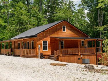 259 Heavenly Lane, Frenchburg, KY 40322