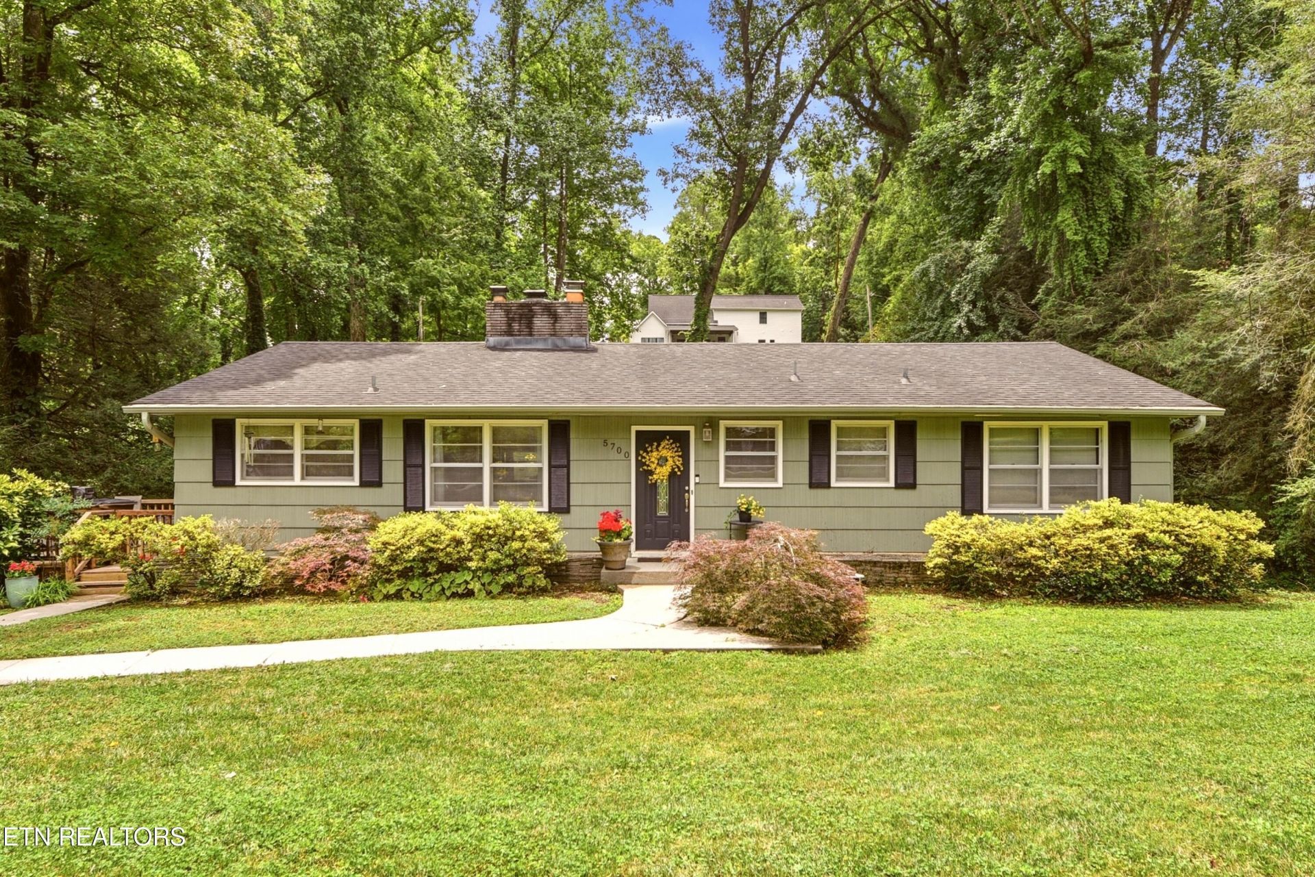 5700 Green Valley Drive, Knoxville, TN 37914 Main Photo