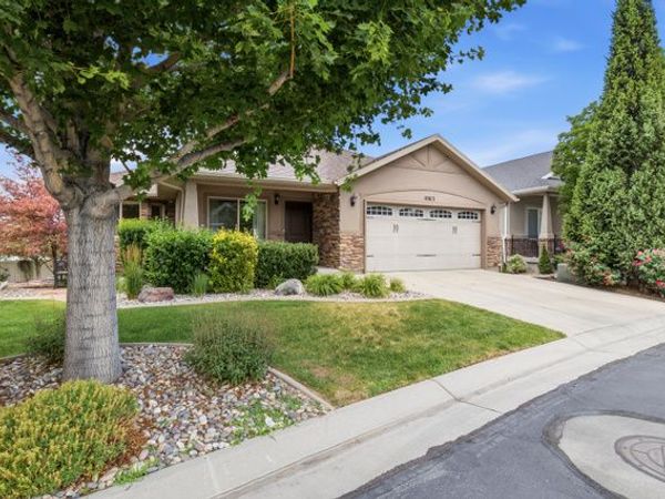 10813 S AUTUMN RAIN RD S, South Jordan, UT 84009