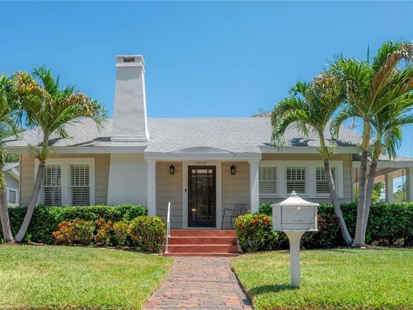 3001 W SAN JOSE STREET, TAMPA, FL 33629
