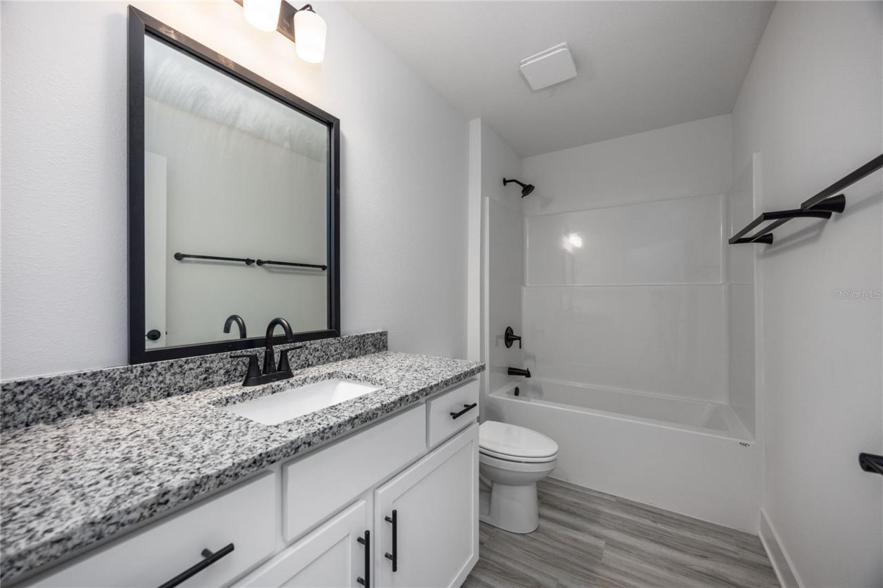 2573 SW 250th Drive , Newberry, FL 32669 Photo