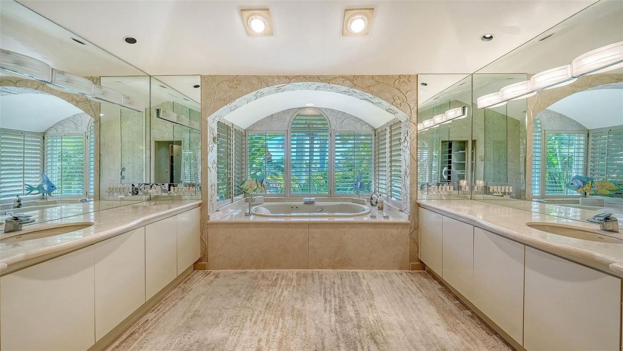 321 Lookout Point Drive, Osprey, FL 34229 Photo